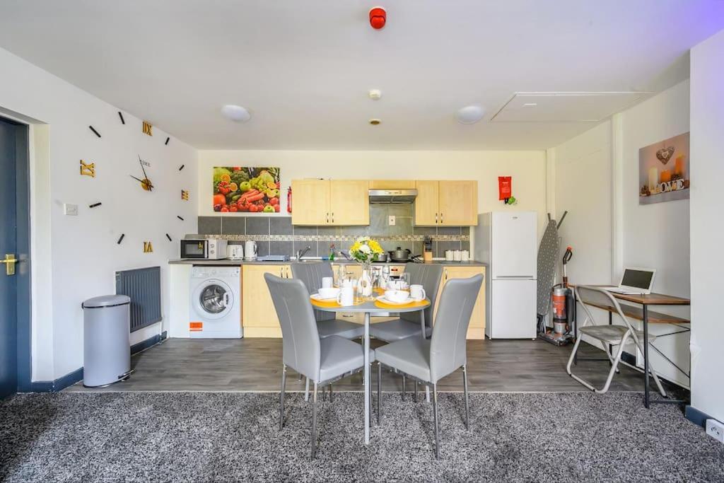 -F5Gh- For Relaxed & Cosy Stay, Free Parking, Wifi Leeds  Exteriér fotografie