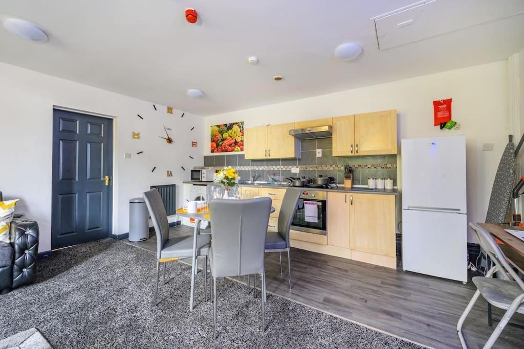 -F5Gh- For Relaxed & Cosy Stay, Free Parking, Wifi Leeds  Exteriér fotografie